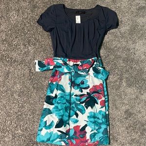 The limited woman’s floral dress size 6
